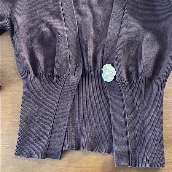 Urban Revivo V-Neck Cropped Knit Cardigan, Brown with Gold Button, Size 8 - Picture 12 of 14